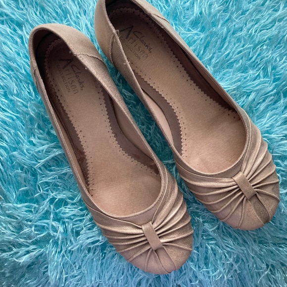 Clarks Artison Collection Shoes - Woman Gold slip on shoe